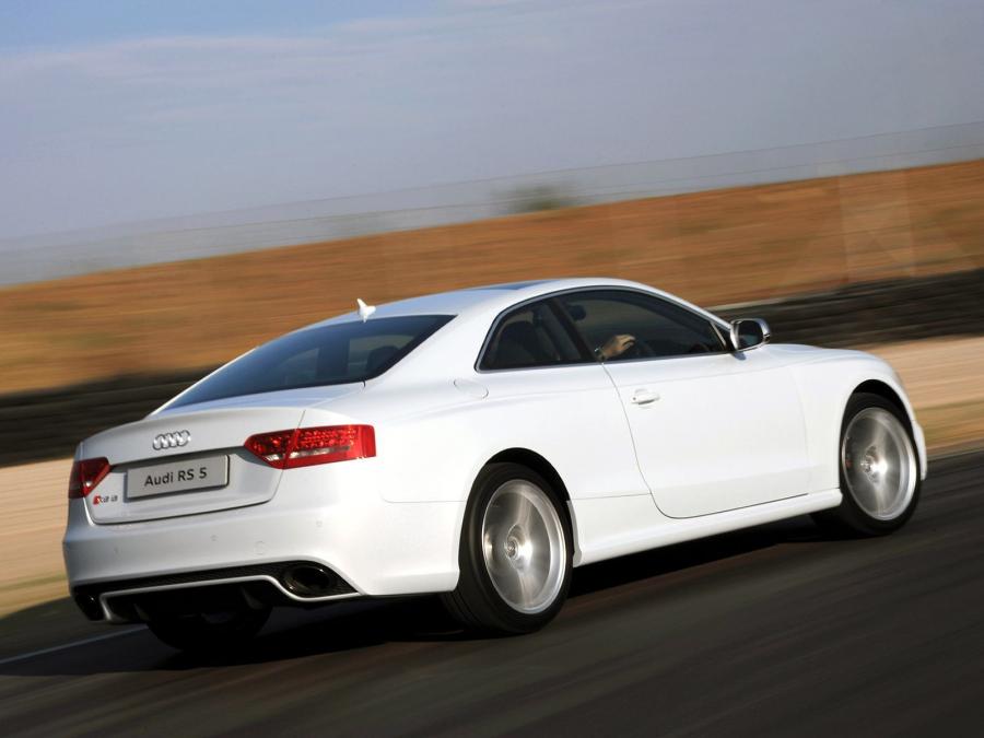  Audi RS5 Coupe 2010 года  (ZA) (фото 6 из 12)